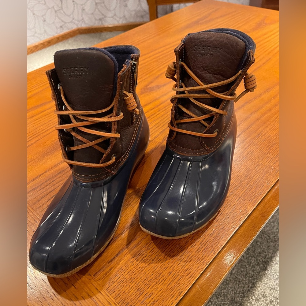 Women's Saltwater Waterproof Duck Boots 9.5